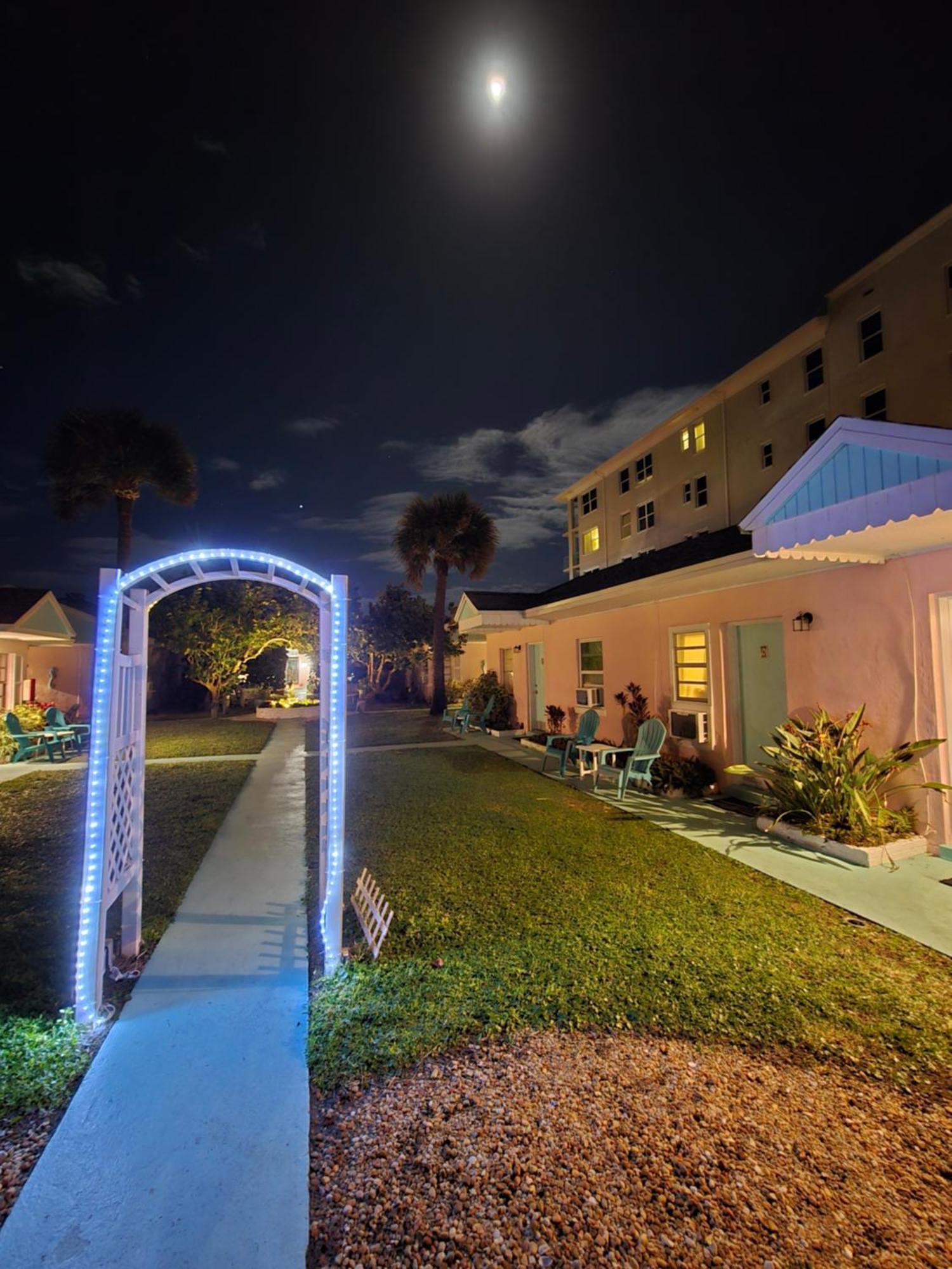 Oceanfront Sea Scape Motel Indialantic Exterior foto